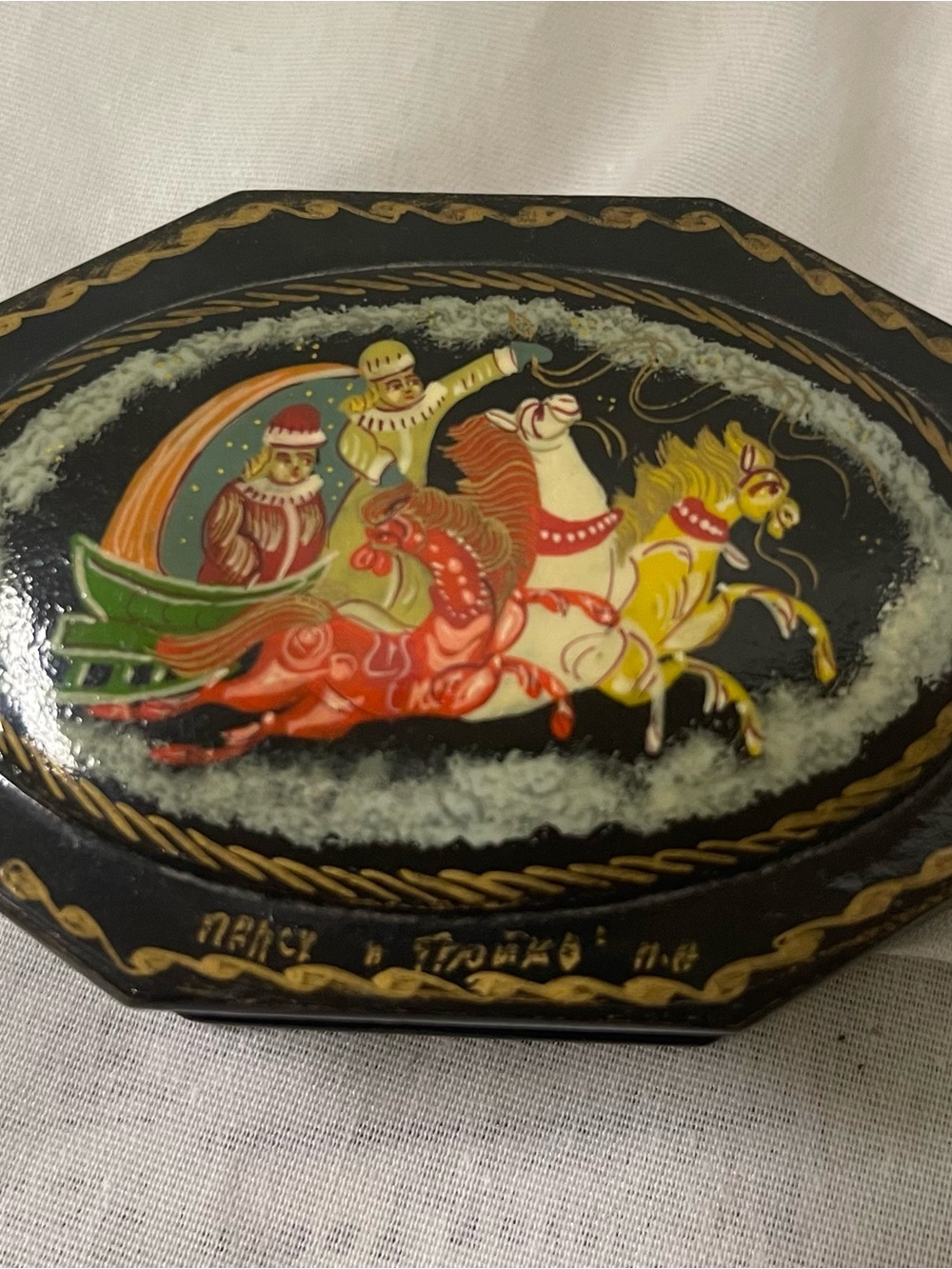 Black Lacquer Russian Decorative  Trinkets Box with Hand-Painted Troika Scene